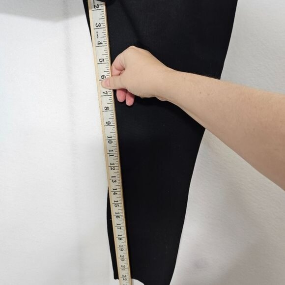 SPANX Black High Waisted Cropped Capri Fitted Shapewear Leggings Small Petite - Picture 7 of 11